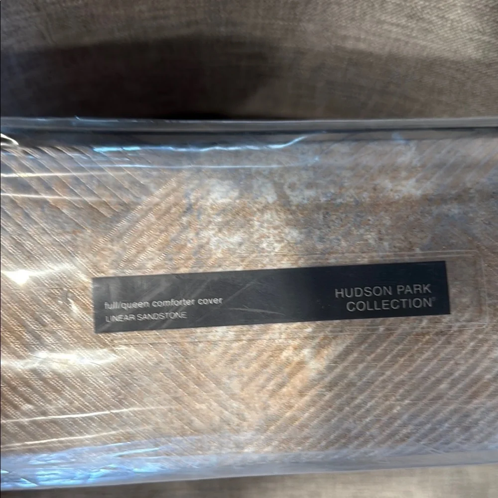 Hudson Park Collection Linear Sandstone Duvet Cover
